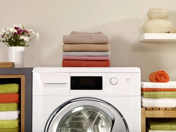 How Wash And Fold Laundry Services Handle Delicate Fabrics Overland, MO